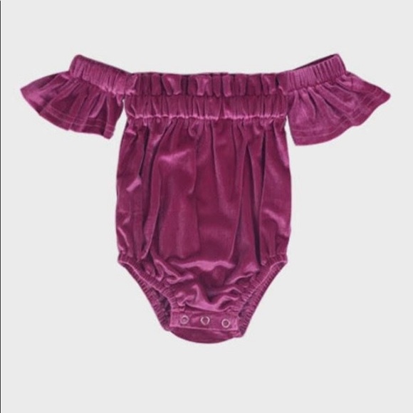 Velvet onesie - Picture 2 of 2
